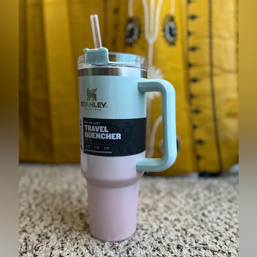 Ombré Stanley 40oz Quencher